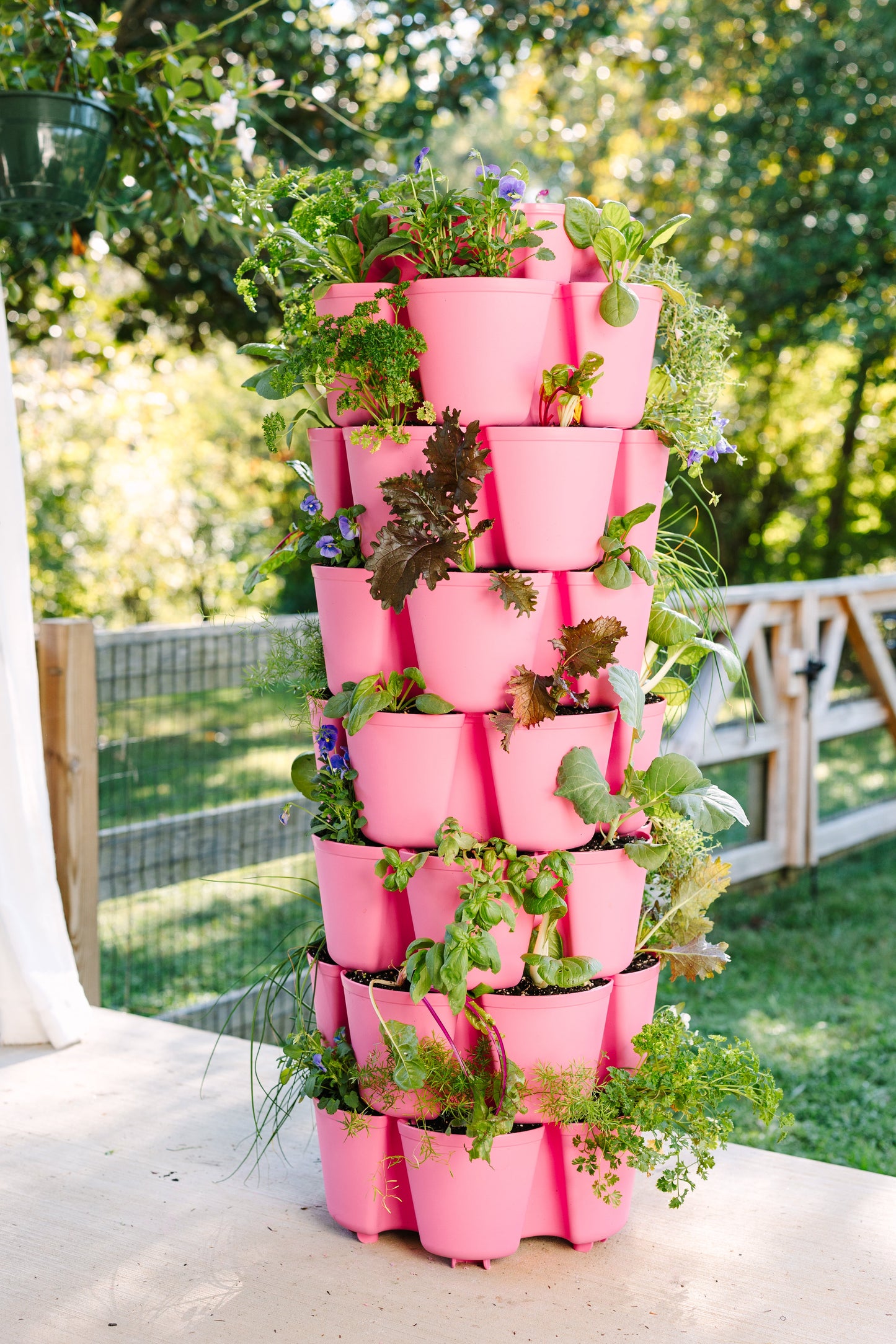 7 Tier GreenStalk Garden Leaf Vertical Planter - Basic Texture